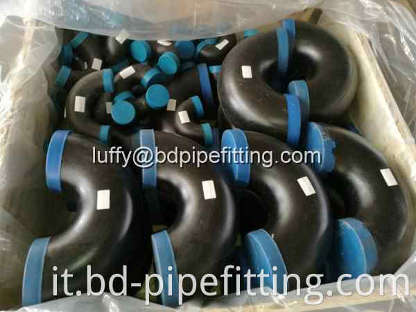 Alloy steel pipe fitting